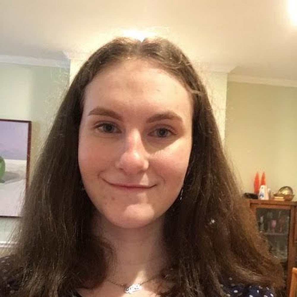 Meet your Posher, Eva